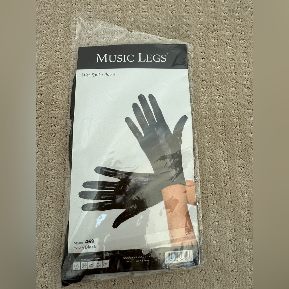 Music Legs Black Wet Look Gloves – Shiny Costume/Party Gloves (Style 469) NWT